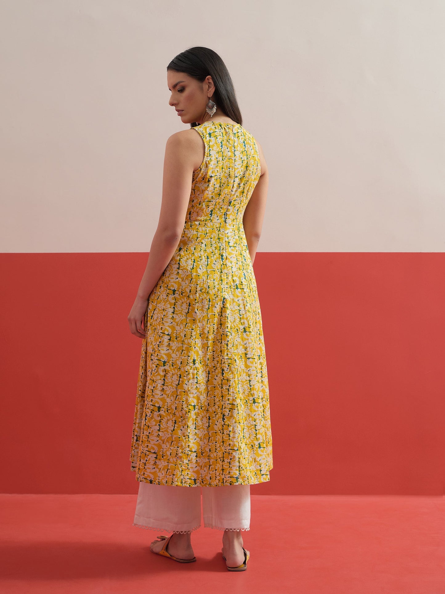 Yellow Floral Embroidered Sleeveless Kurta Shae by SASSAFRAS