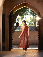 Shae by SASSAFRAS - Women Rust Kali Foil Sleeveless Anarkali Kurta With Pants
