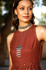 Shae by SASSAFRAS - Women Rust Kali Foil Sleeveless Anarkali Kurta With Pants