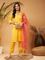 Shae by SASSAFRAS - Women Yellow Kurta Set With Rust Organza Dupatta