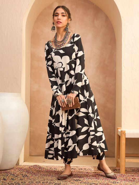 Women Black Floral Anarkali Kurta With Pencil Pants