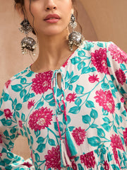 Women Off White Floral Gathered Kurta With Pencil Pants