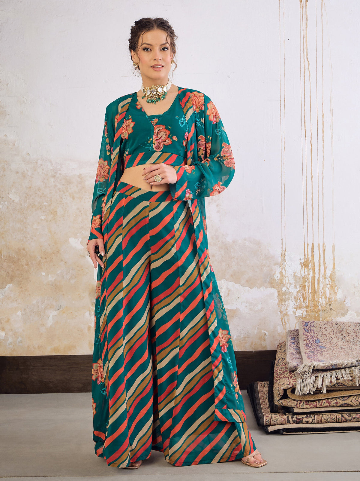 Women Green Floral Crop Top With Palazzo Pants & Shrug