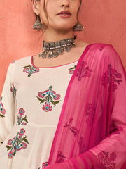 Women White Floral Rayon Anarkali Kurta With Straight Pants & Dupatta