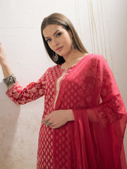 Women Pink Floral Cambric Kurta With Pencil Pants & Dupatta