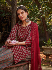 Women Maroon Floral Straight Kurta With Pants & Dupatta
