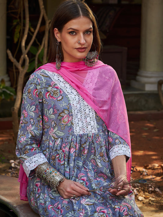 Women Grey Floral Gathered Kurta With Pencil Pants & Dupatta