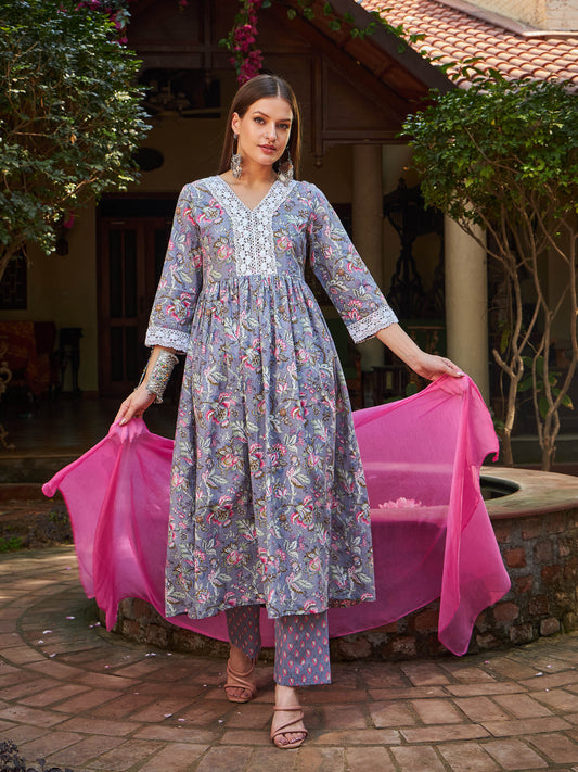 Women Grey Floral Gathered Kurta With Pencil Pants & Dupatta