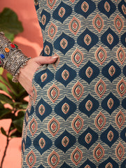 Women Navy Geometric Print V Neck Kurta With Pencil Pants & Dupatta