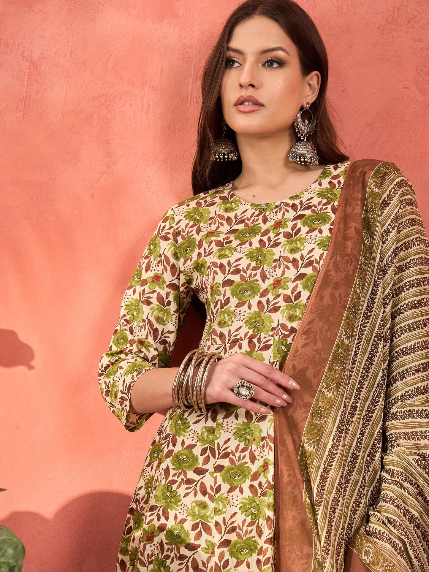 Women Off White & Green Floral Anarkali Kurta With Pencil Pants & Dupatta