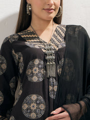 Women Black Geometric Print V Neck Kurta With Pencil Pants & Dupatta