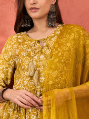 Women Yellow Floral Front Dori Gathered Kurta With Pencil Pants & Dupatta