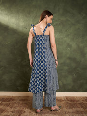 Women Blue Floral Front Button Slit Kurta With Pants