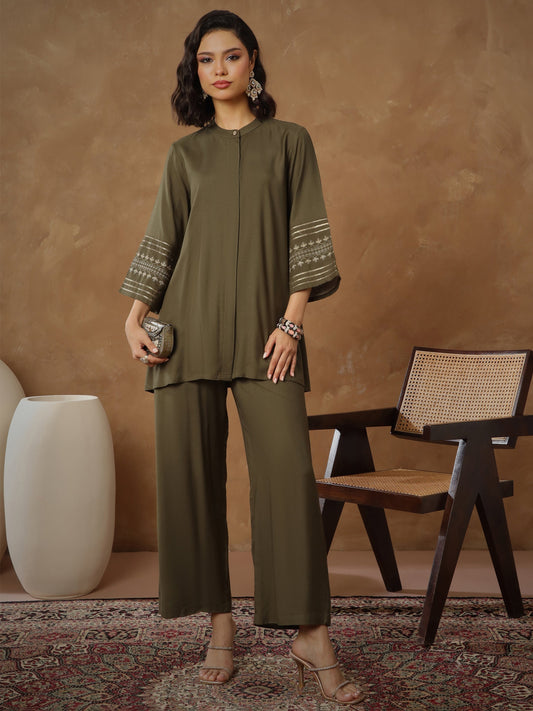 Women Olive Zari Embroidered Sleeves Top With Pants