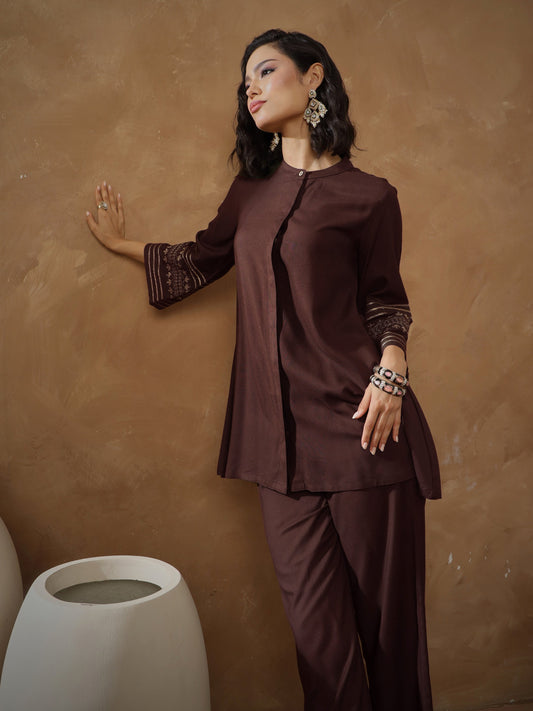 Women Brown Zari Embroidered Sleeve Top With Pants