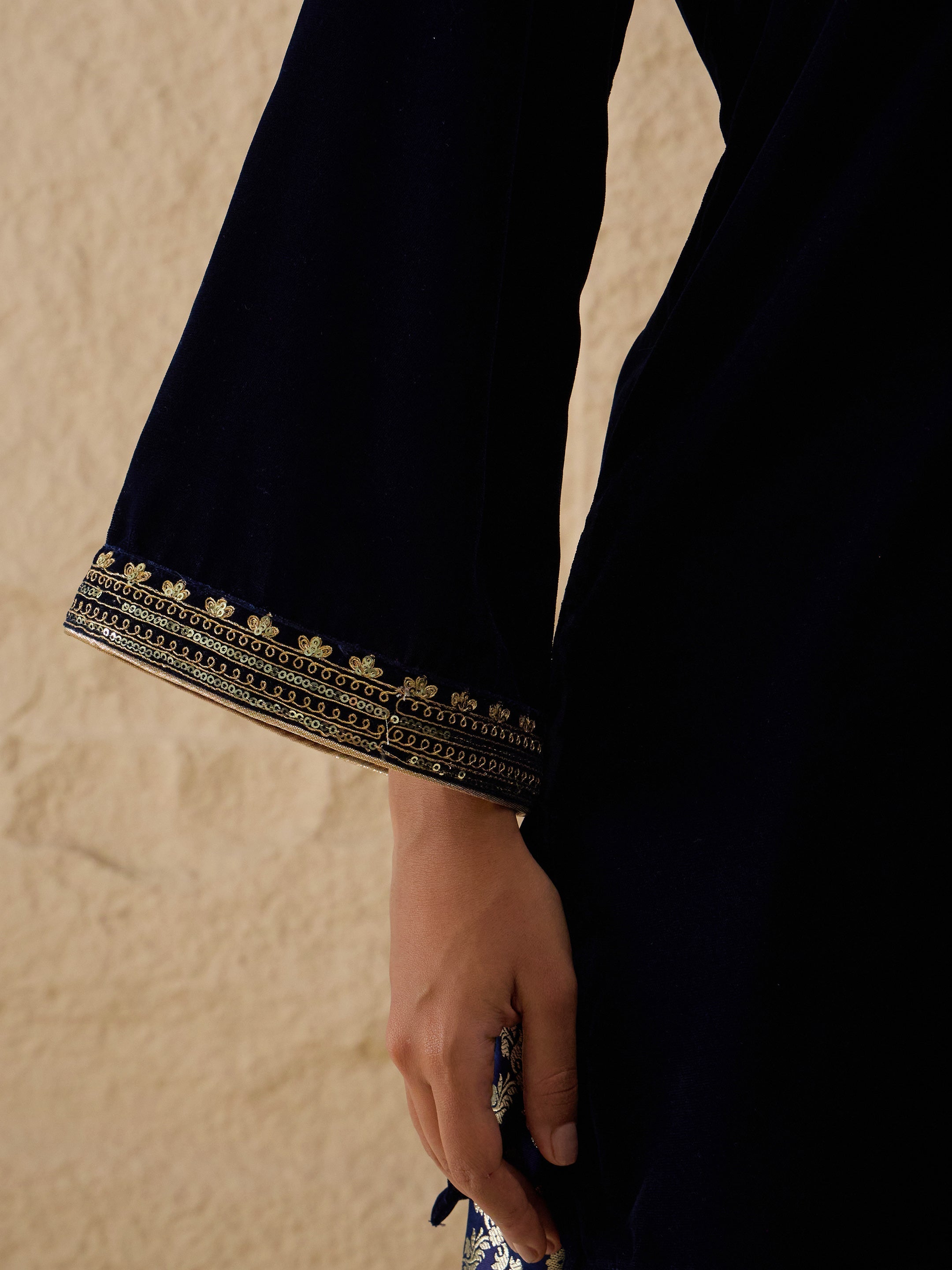 Navy Velvet Embroidered Short Kurta With Farshi Salwar Shae by SASSAFRAS