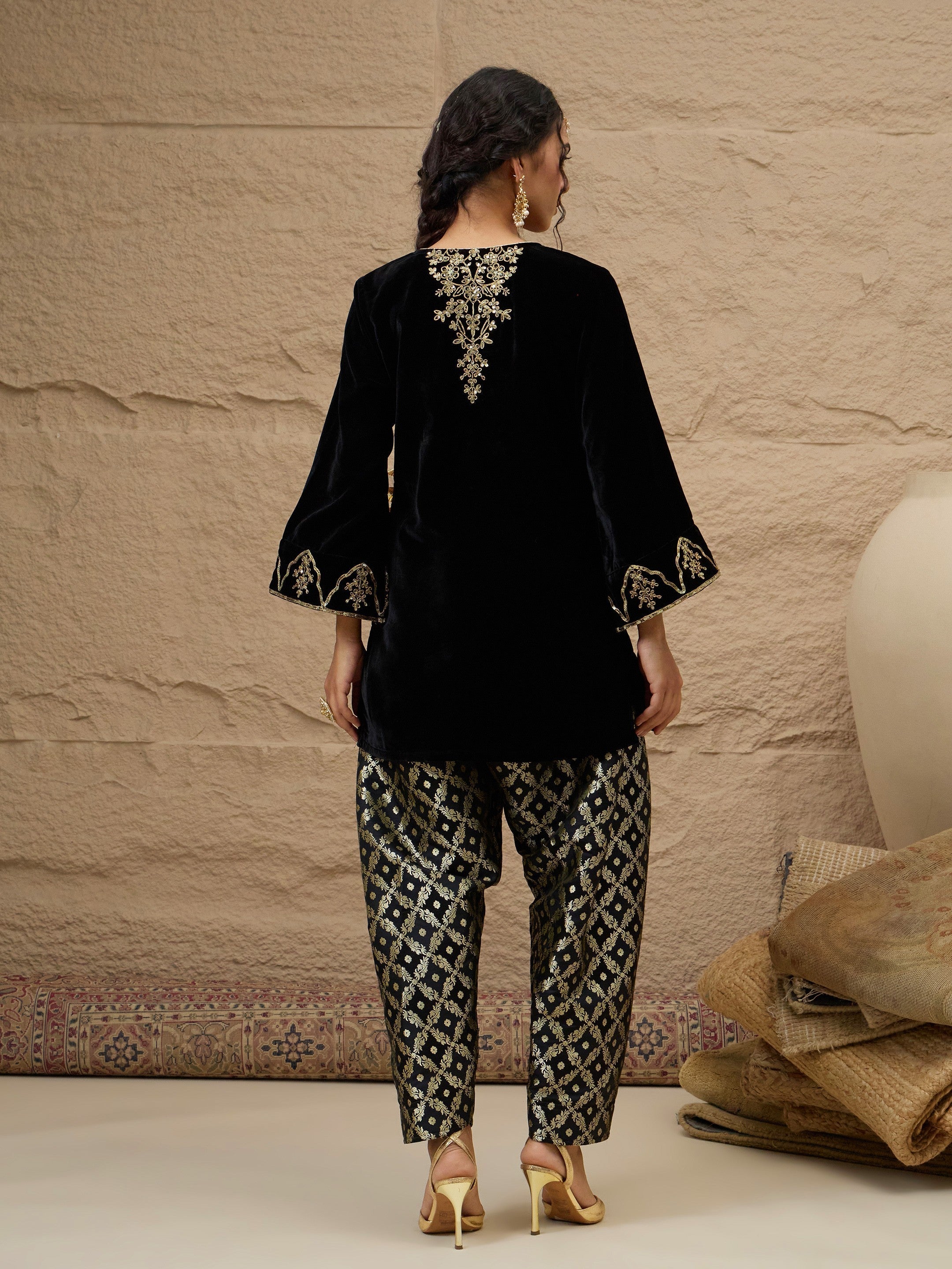 Black Velvet Embroidered Short Kurta With Farshi Salwar Shae by SASSAFRAS