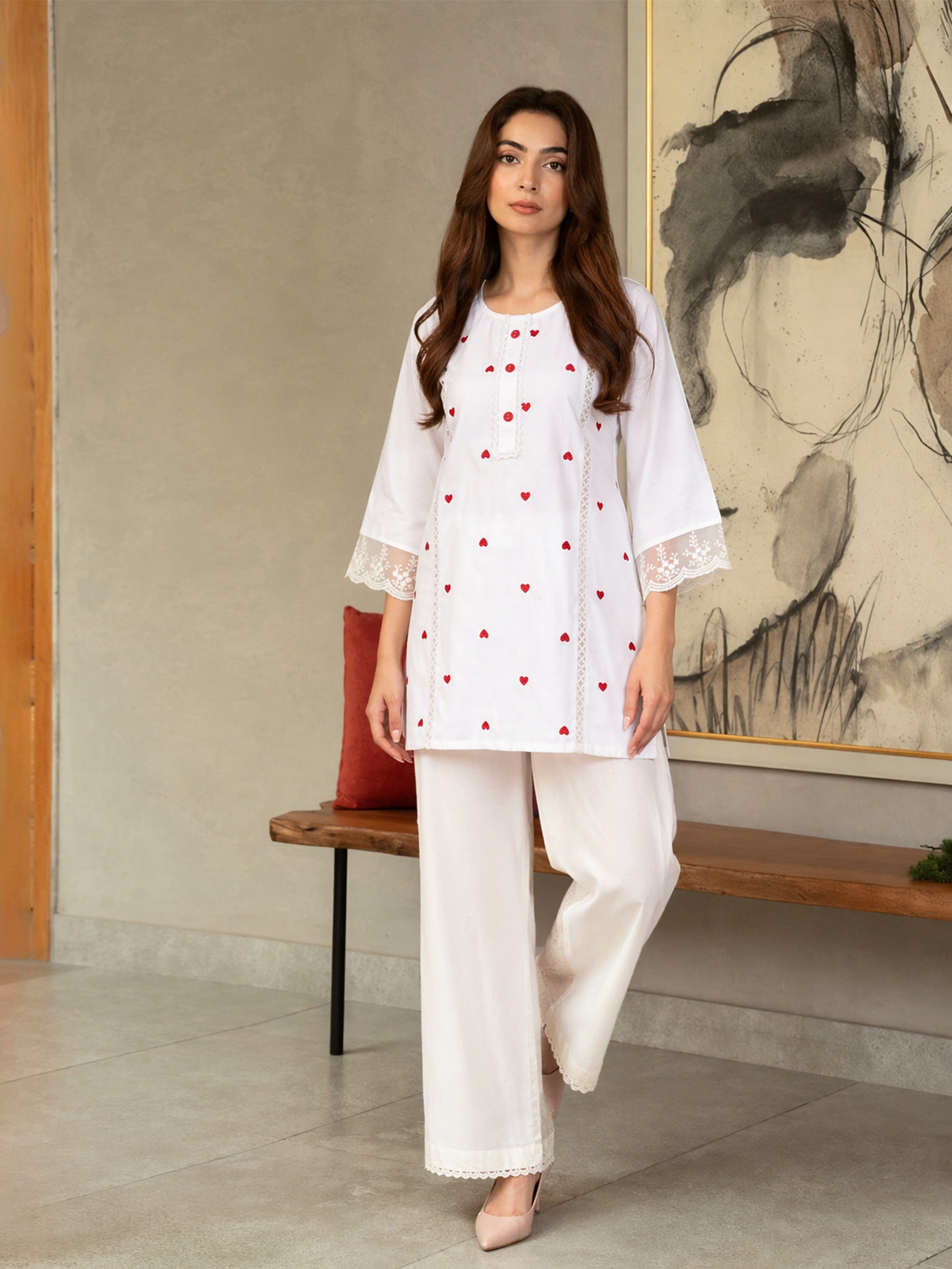 Women White Heart Embroidery Short Kurta With Straight Pants