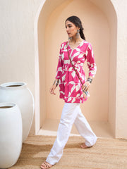 Women Pink Floral V Neck Peplum Kurti
