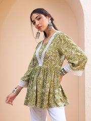 Women Green Floral V-Neck Peplum Kurti