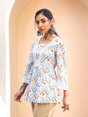 Women White Geometric Print Peplum Kurti