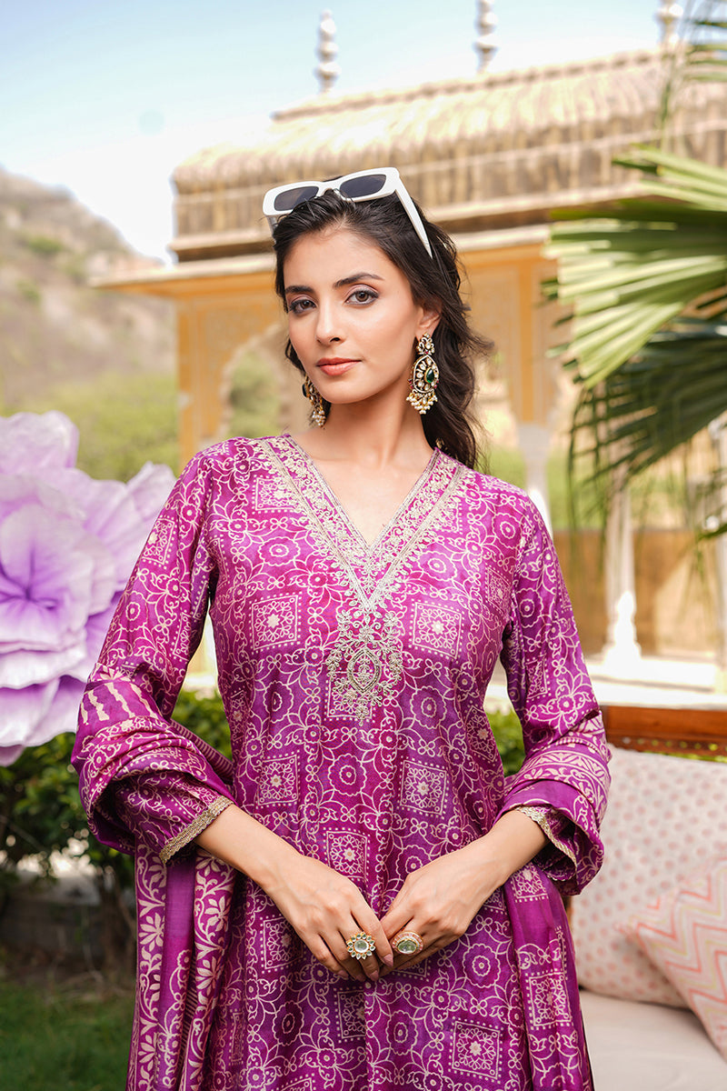 purple silk blend floral embroidered straight kurta trousers with dupatta skskd3121