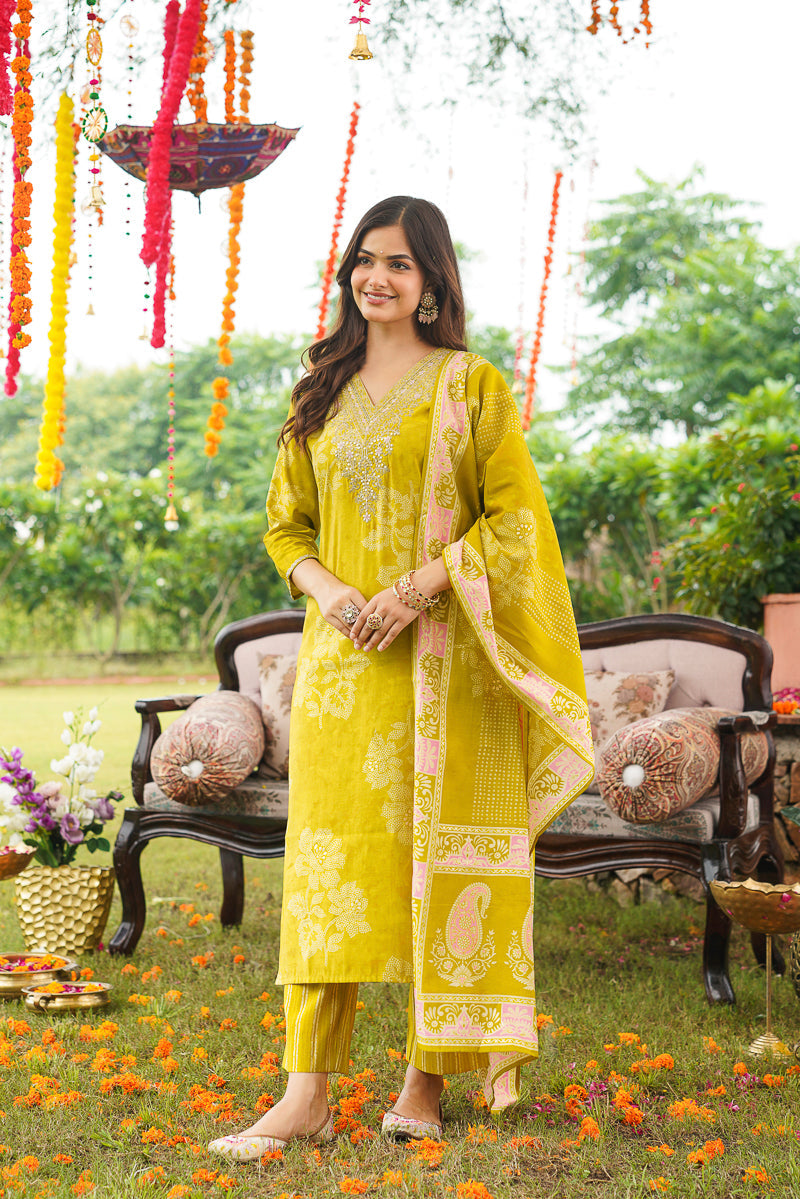 yellow poly chanderi floral embroidered straight kurta trousers with dupatta skskd3131