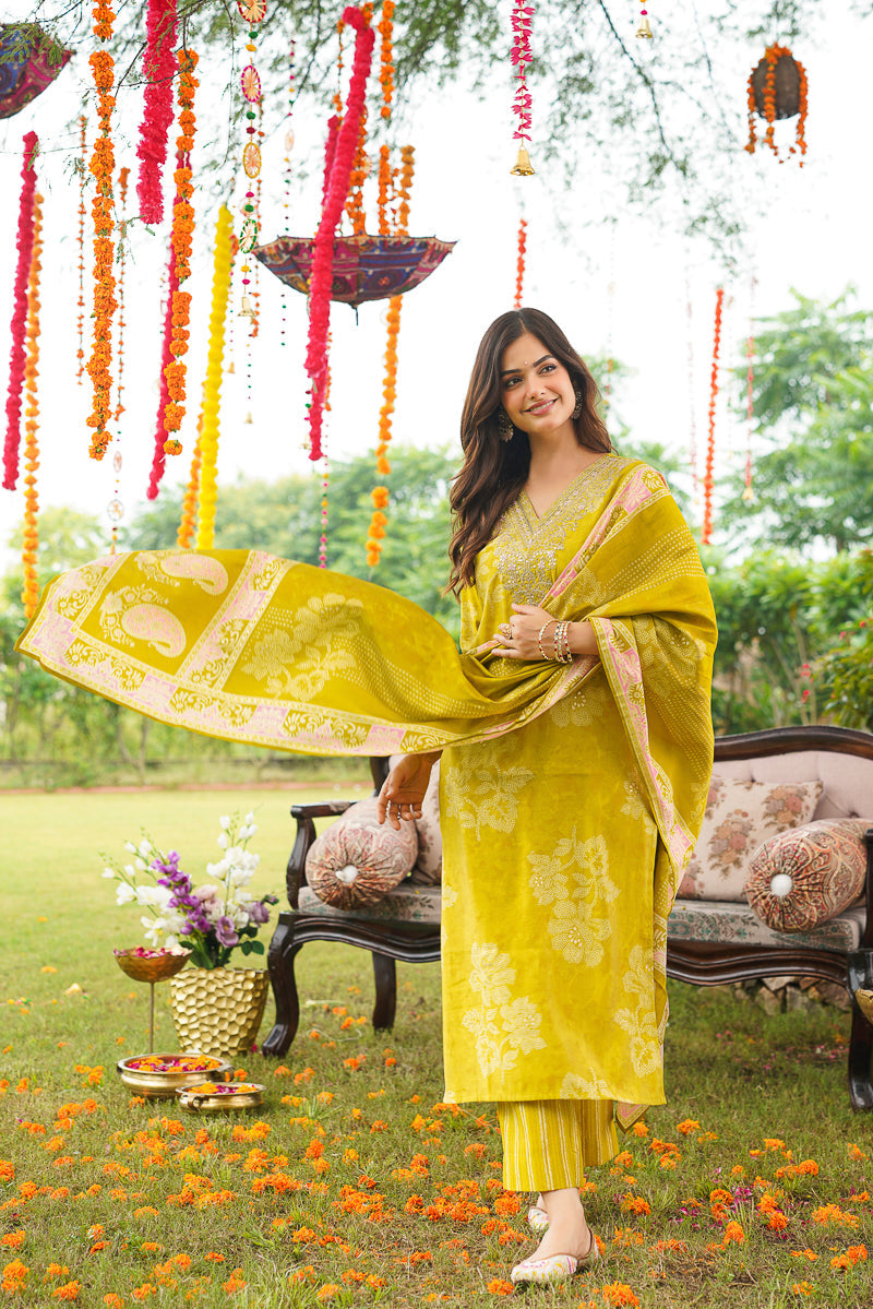 yellow poly chanderi floral embroidered straight kurta trousers with dupatta skskd3131