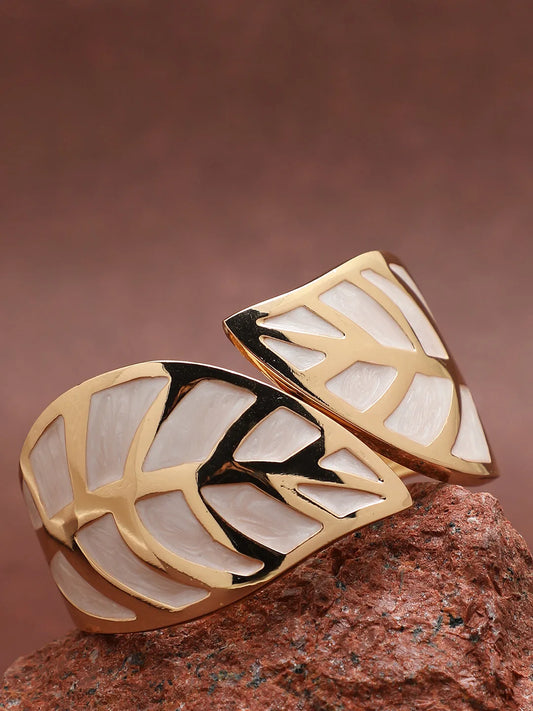 SOHI - Gold Plated Designer Bracelet
