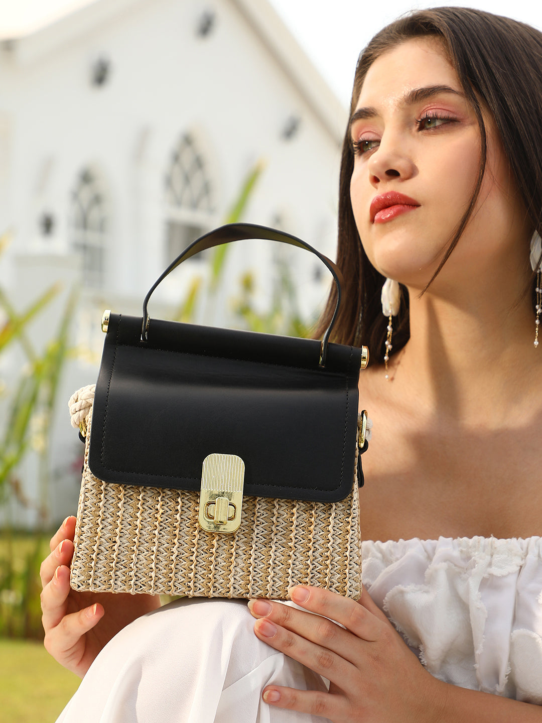 The Small Straw-Mã©Decin Hand Bag - Onyx Black