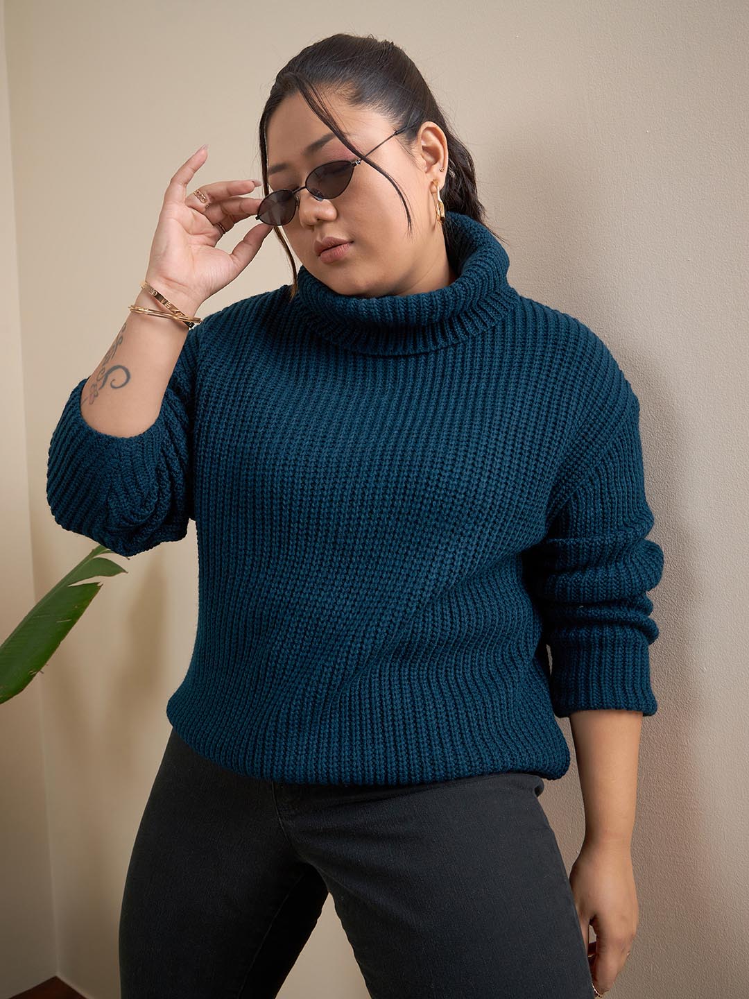 Ribbed Turtle Neck Pullover