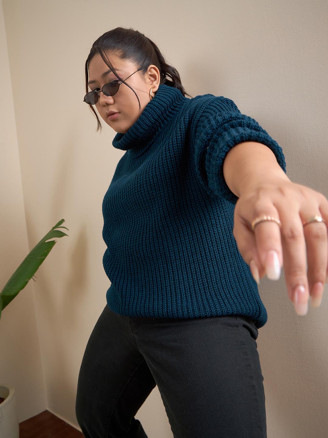 Ribbed Turtle Neck Pullover