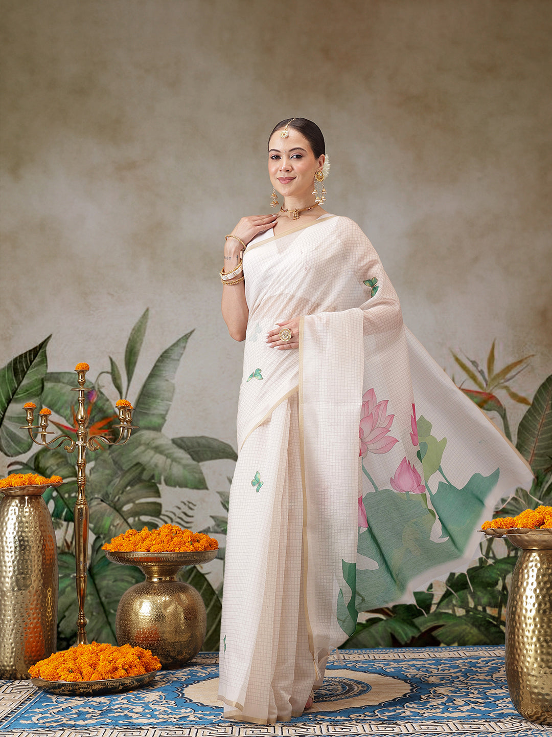 Onam Inspired Lotus & Checks Printed Chanderi Kasavu Saree With Printed Blouse