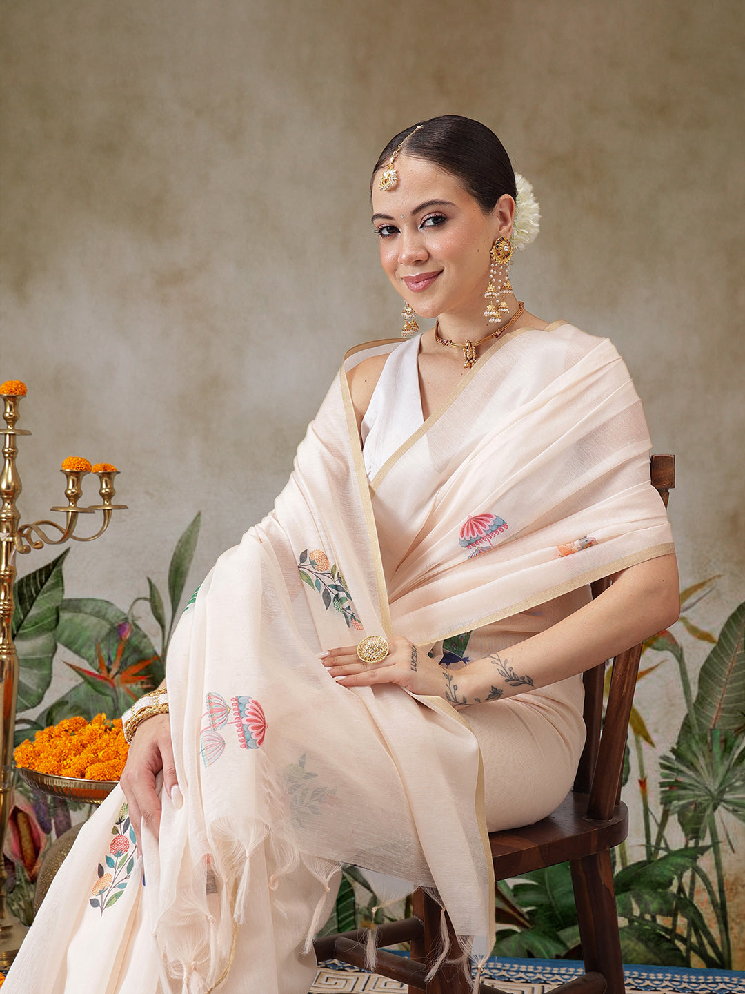 Chanderi Cotton Abstract Printed Unique Saree With Animal Printed Blouse