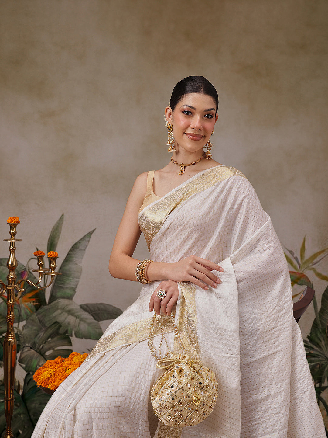 Traditional Ethnic Woven Saree for Onam & Special Occasions with Running Blouse