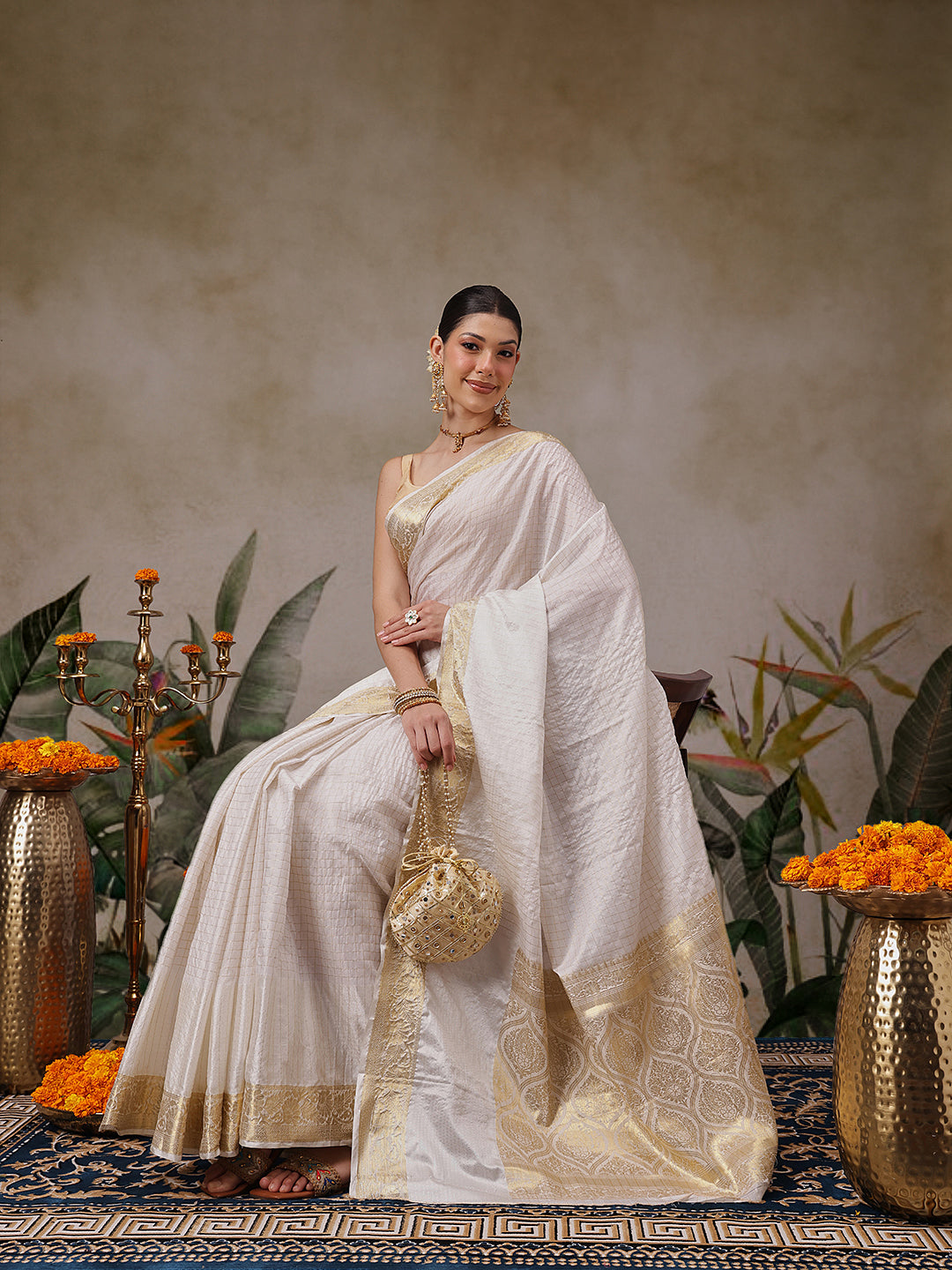 Traditional Ethnic Woven Saree for Onam & Special Occasions with Running Blouse