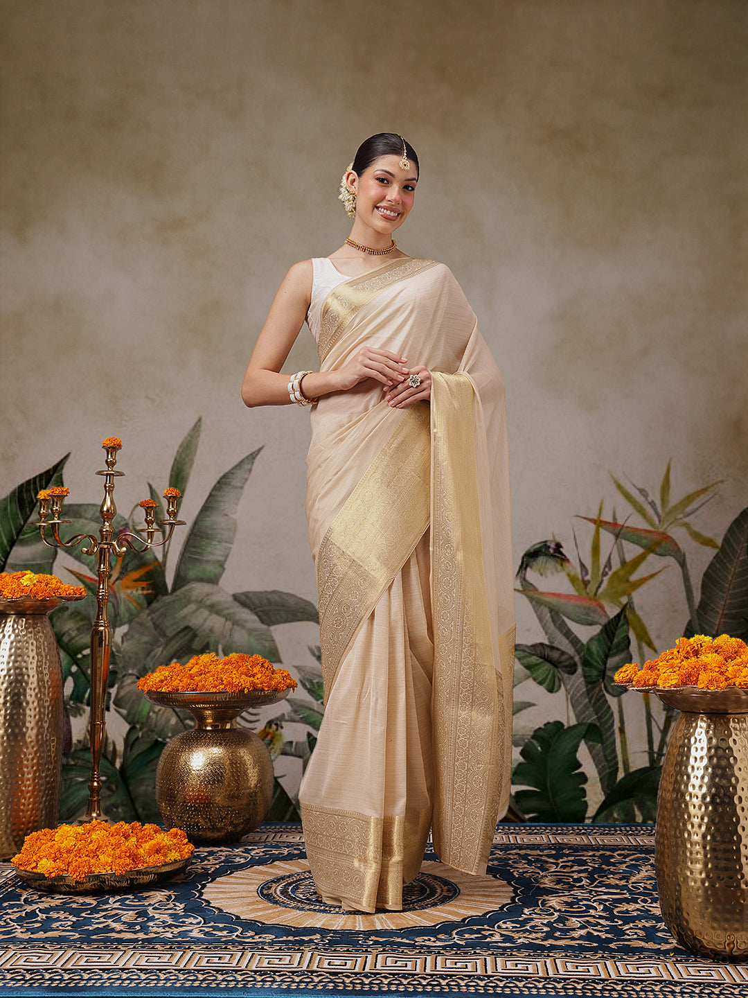 Traditional Ethnic Woven Saree for Onam & Special Occasions with Running Blouse