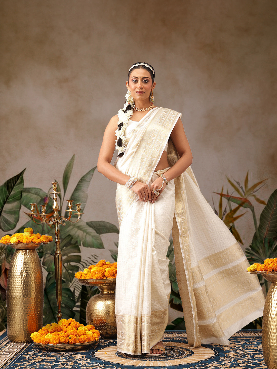 Traditional Ethnic Woven Saree for Onam & Special Occasions with Running Blouse