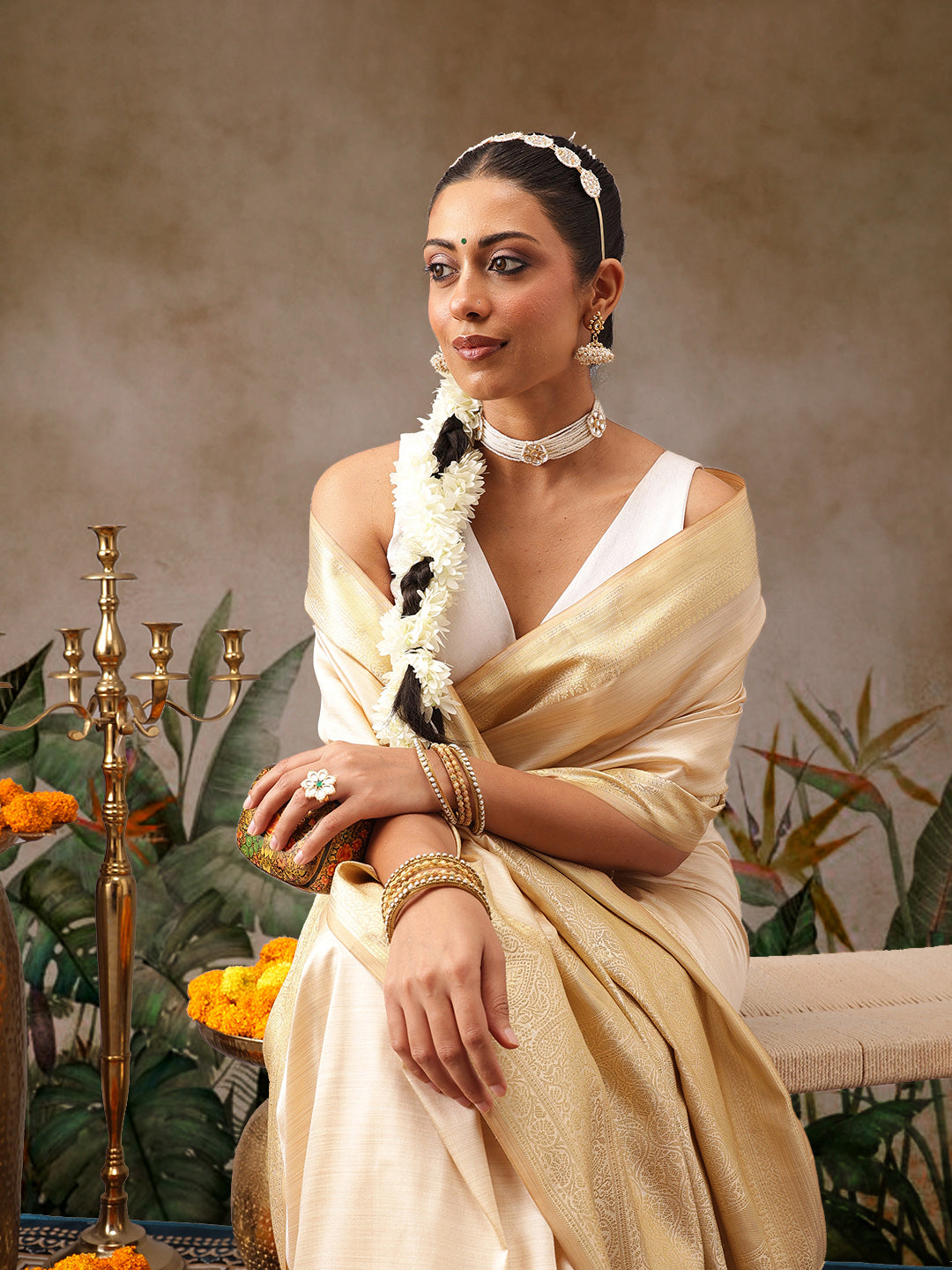 Traditional Ethnic Woven Saree for Onam & Special Occasions with Running Blouse
