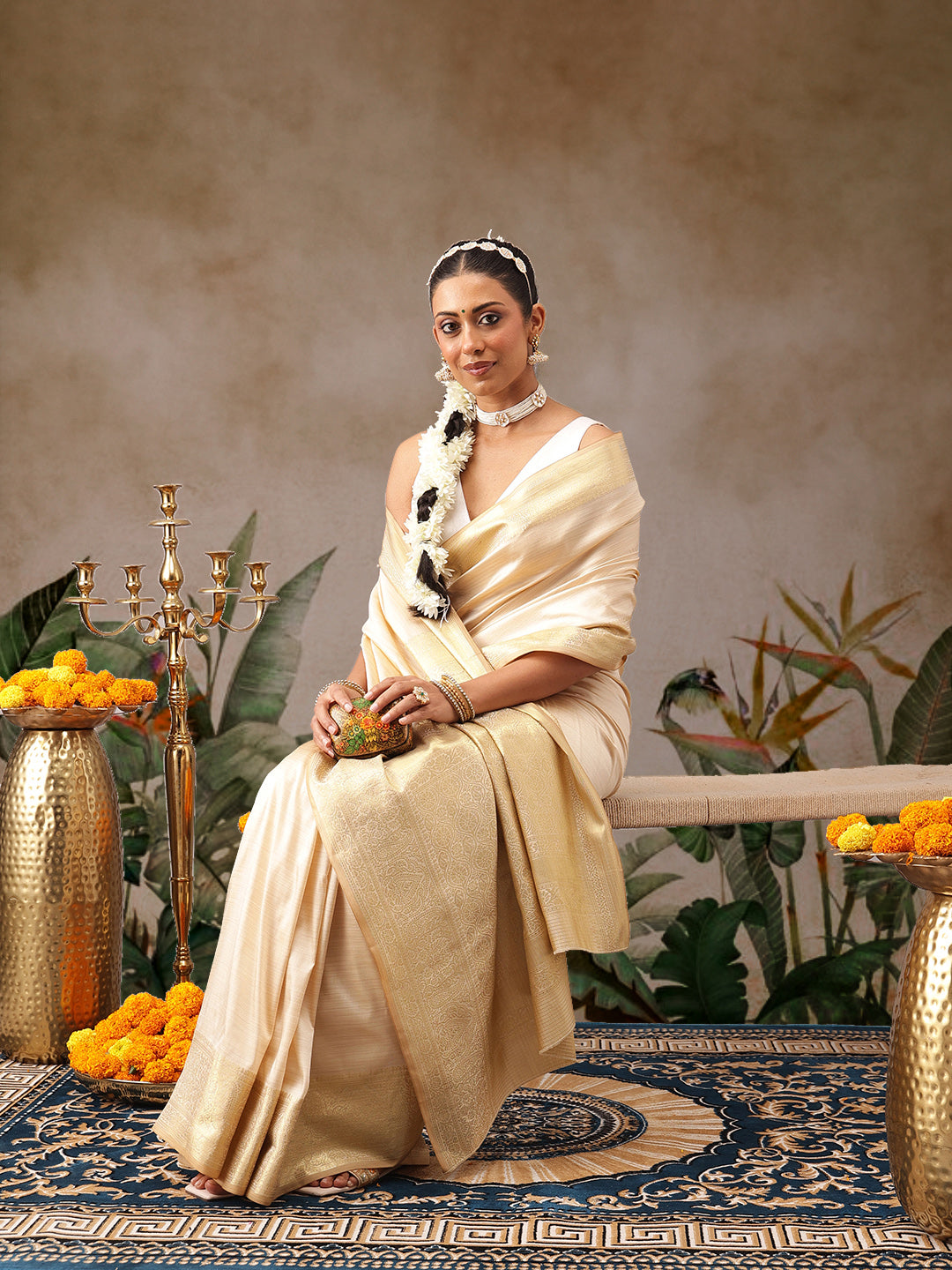 Traditional Ethnic Woven Saree for Onam & Special Occasions with Running Blouse