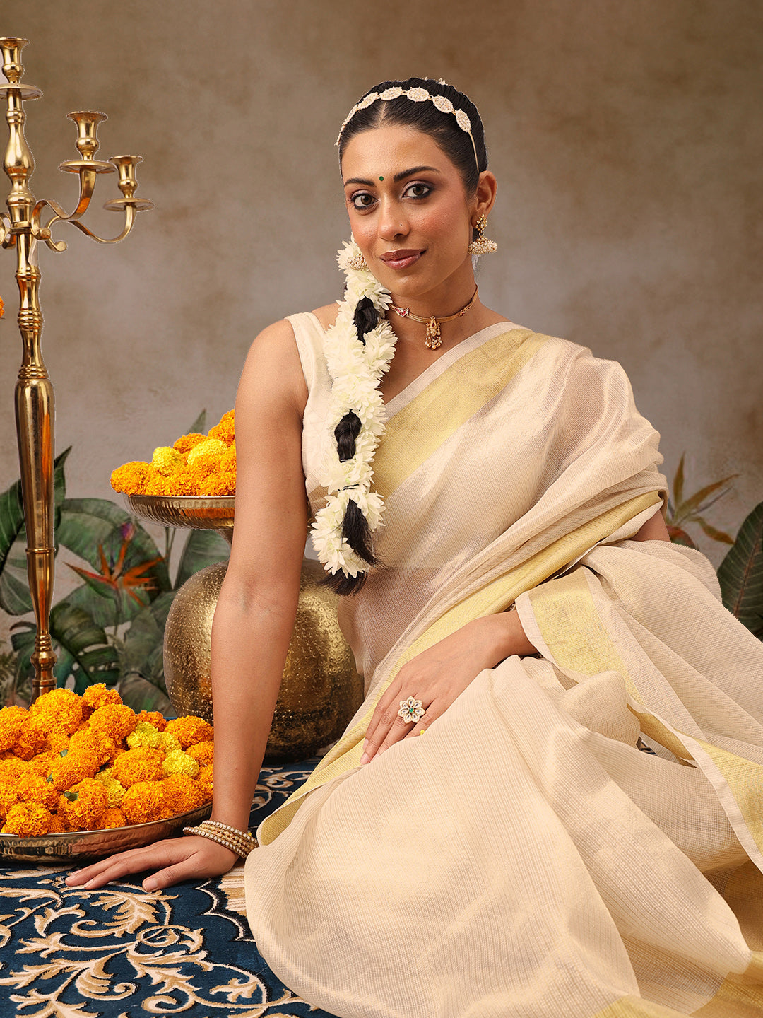 Traditional Ethnic Woven Saree for Onam & Special Occasions with Running Blouse