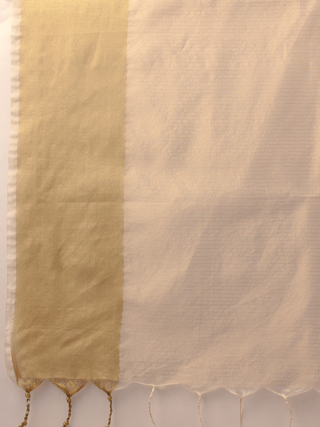 Traditional Ethnic Woven Saree for Onam & Special Occasions with Running Blouse