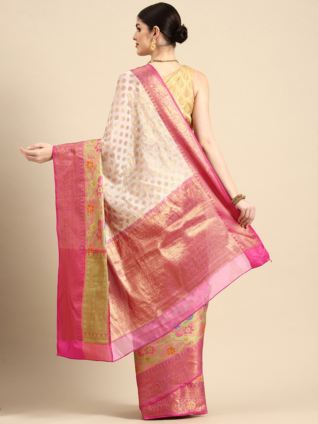 Traditional Ethnic Woven Saree for Onam & Special Occasions with Running Blouse