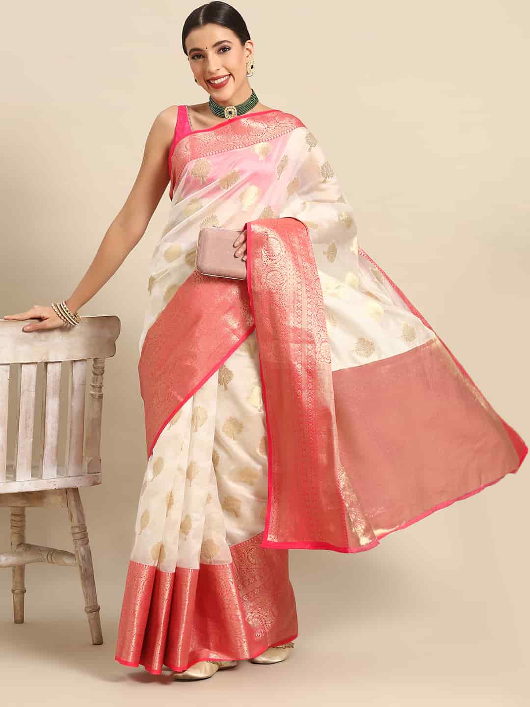 Traditional Ethnic Woven Saree for Onam & Special Occasions with Running Blouse