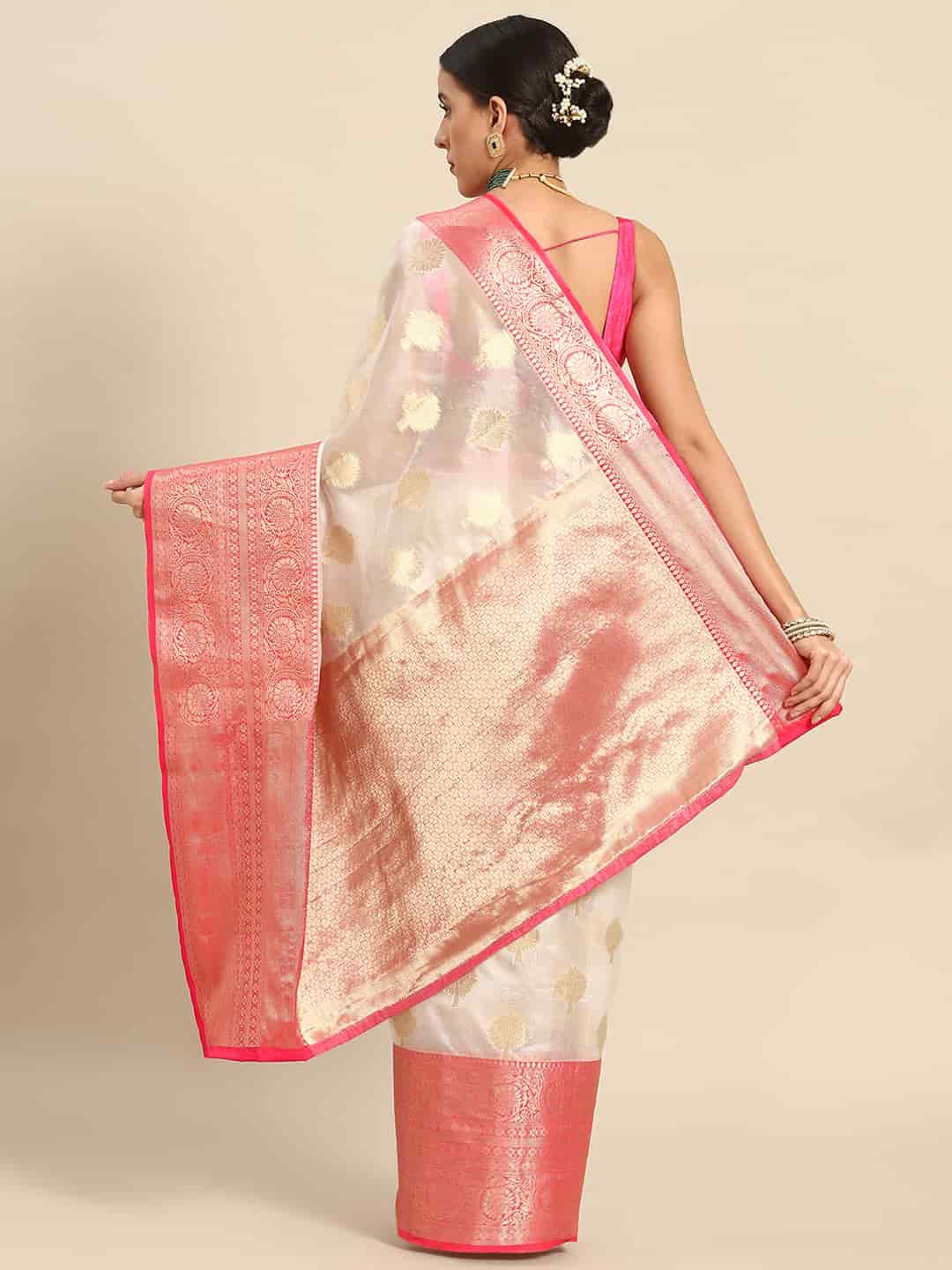 Traditional Ethnic Woven Saree for Onam & Special Occasions with Running Blouse