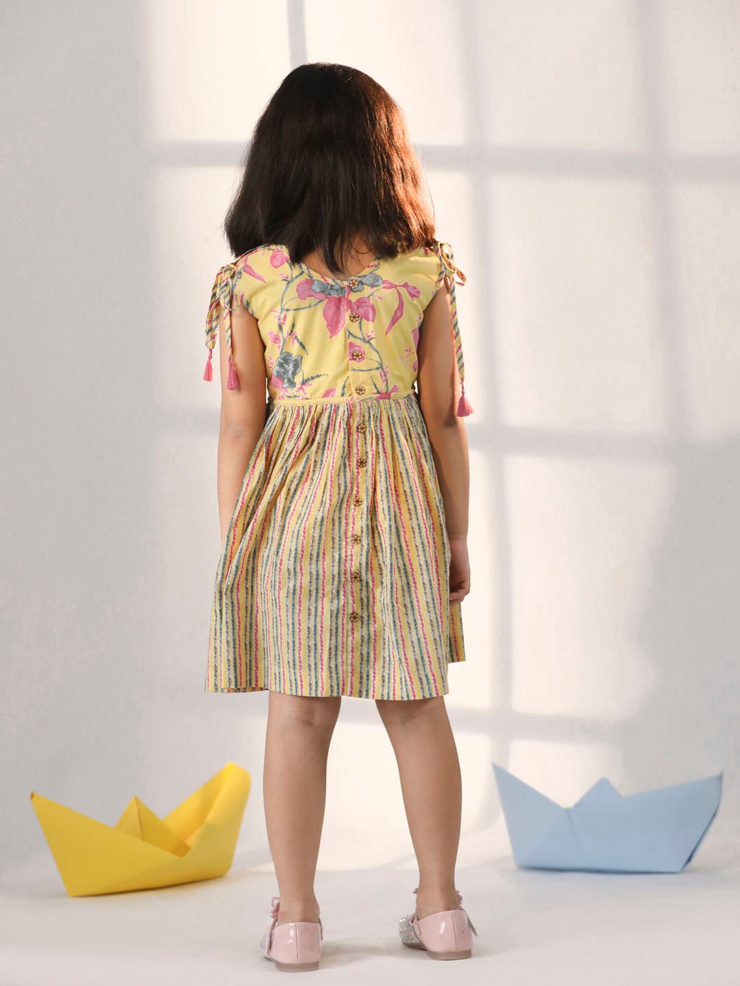 Vastramay - Girls' Yellow Dress