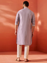 Men's Purple Silk Blend Kurta And Pyjama Set.