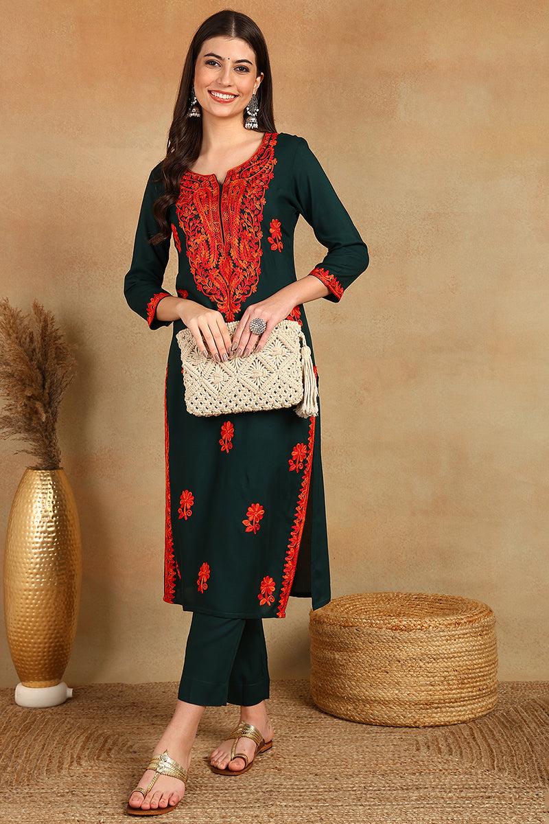 green embroidered viscose rayon straight cut kurta vck9762