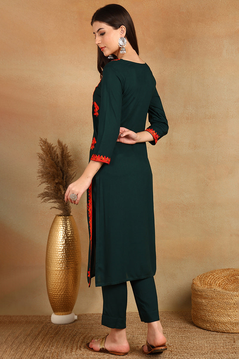 green embroidered viscose rayon straight cut kurta vck9762