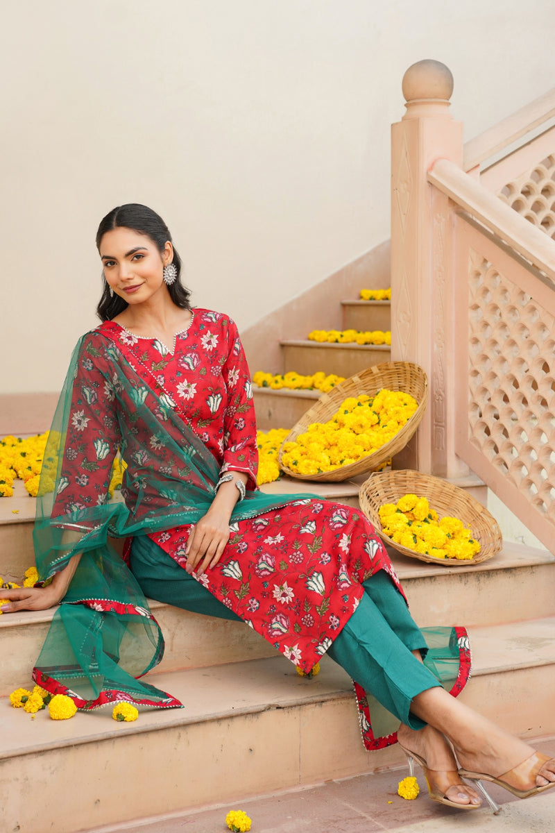 red rayon blend floral straight kurta pant with dupatta vkskd1719